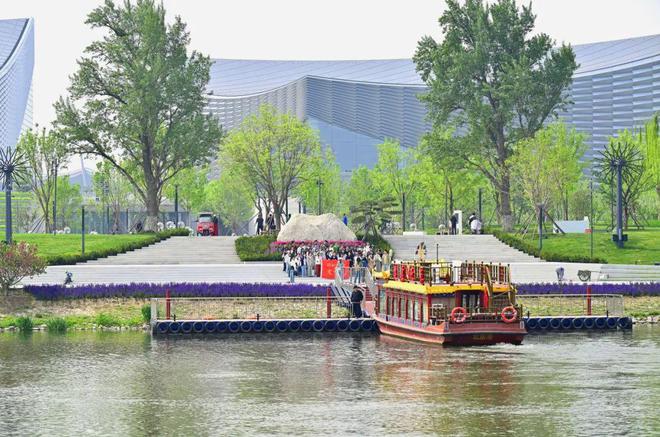 三大+书市+特色小镇打卡文旅新地标OG真人120小时玩转副中心-2：(图3)
